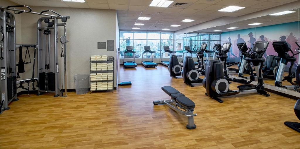Fitness centrum a/nebo fitness zařízení v ubytování Hyatt Place Eugene/Oakway Center