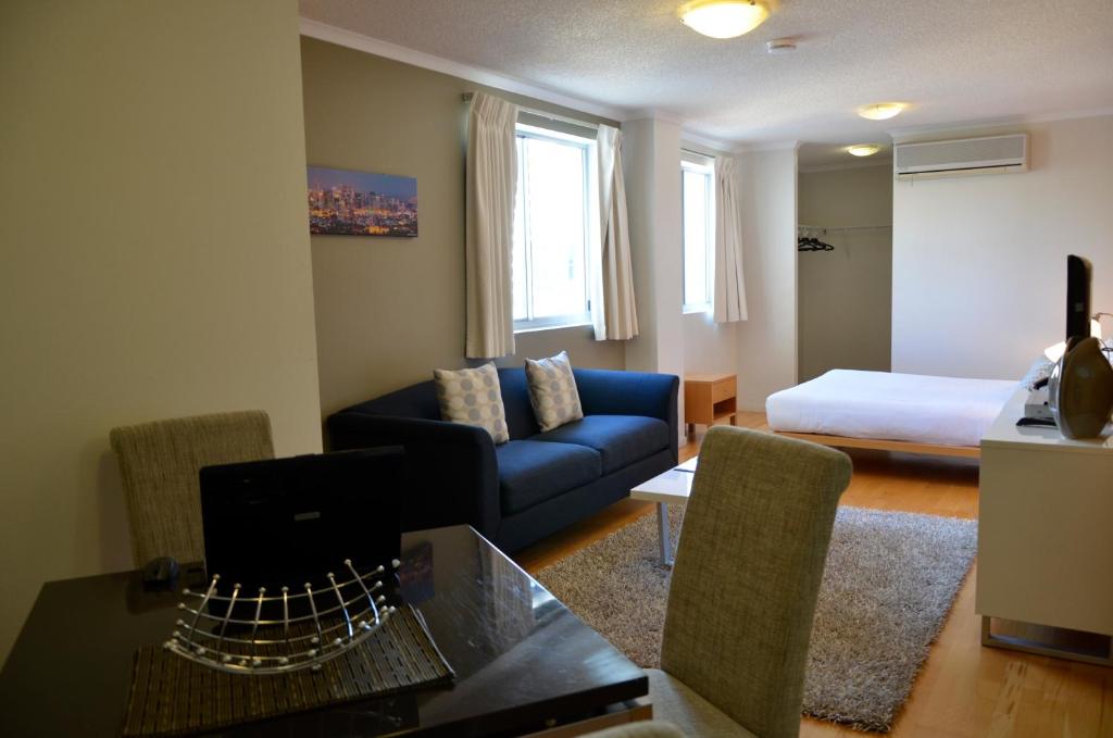 Frisco Apartments - Studio