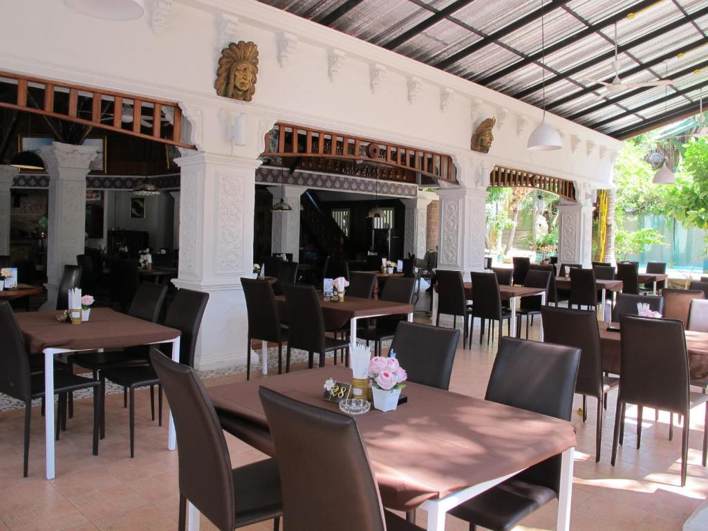 Restaurace v ubytování Kata Garden Resort SHA Extra Plus