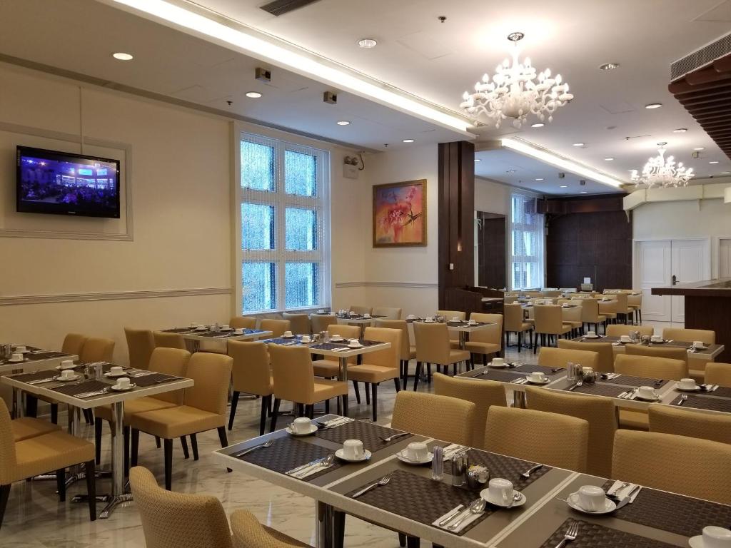 Μια τηλεόραση ή/και κέντρο ψυχαγωγίας στο Ramada Hong Kong Grand View
