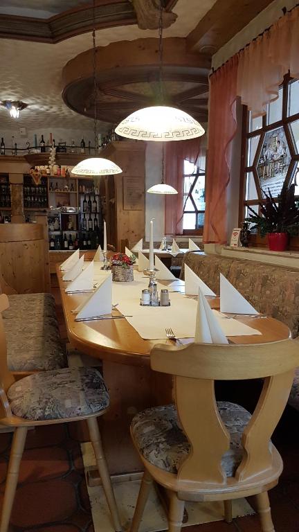 Nápoje v ubytování Hotel Restaurant Paelzer-Buwe