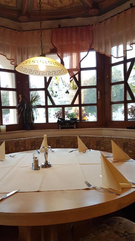Fotografie z fotogalerie ubytování Hotel Restaurant Paelzer-Buwe v destinaci Hassloch