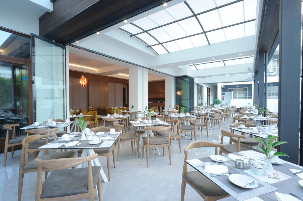 Restaurace v ubytování Atrium Ambiance Hotel