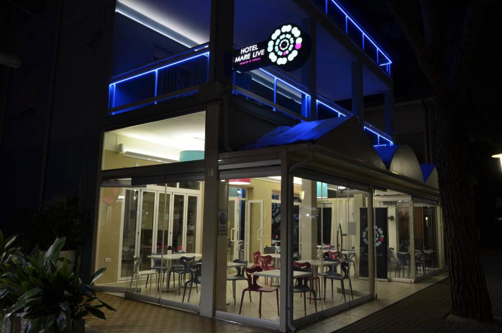 Restaurace v ubytování Hotel Mare Live