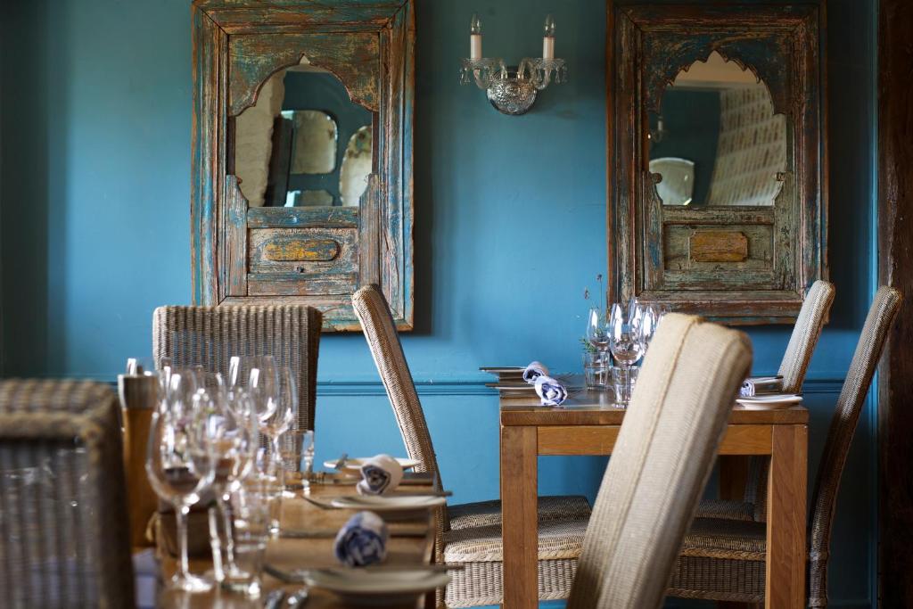 The Wheatsheaf Combe Hay - Resim 7