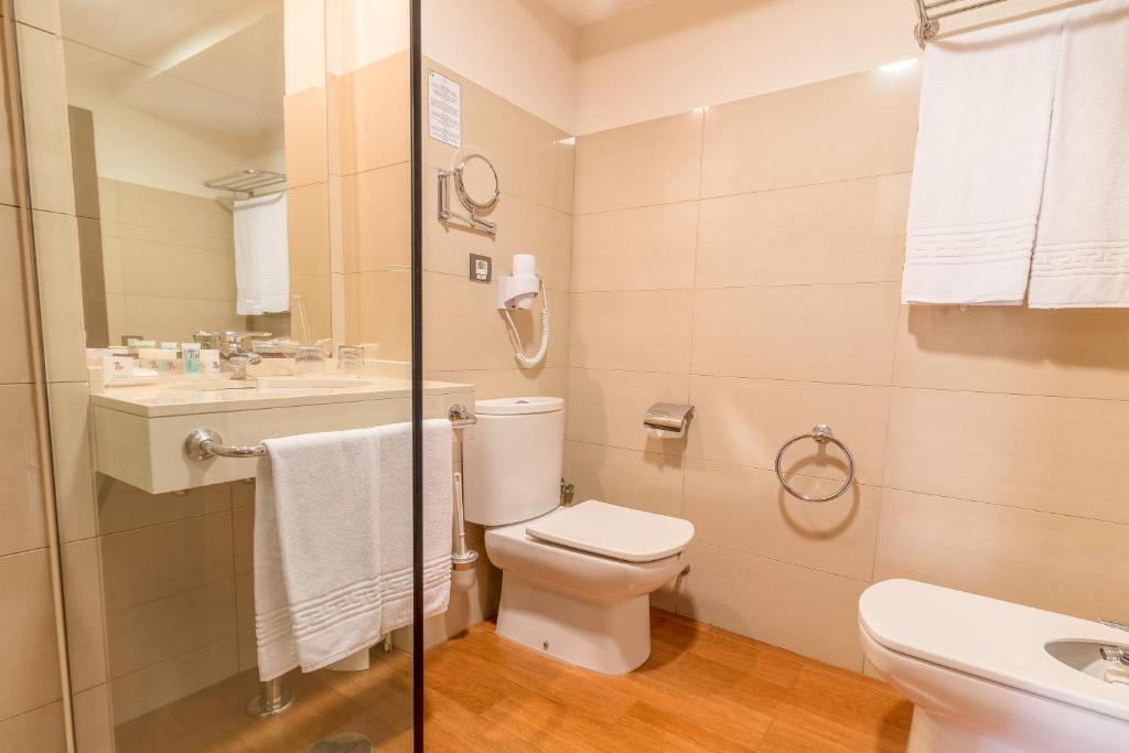Koupelna v ubytování Hotel LIVVO Corralejo Beach