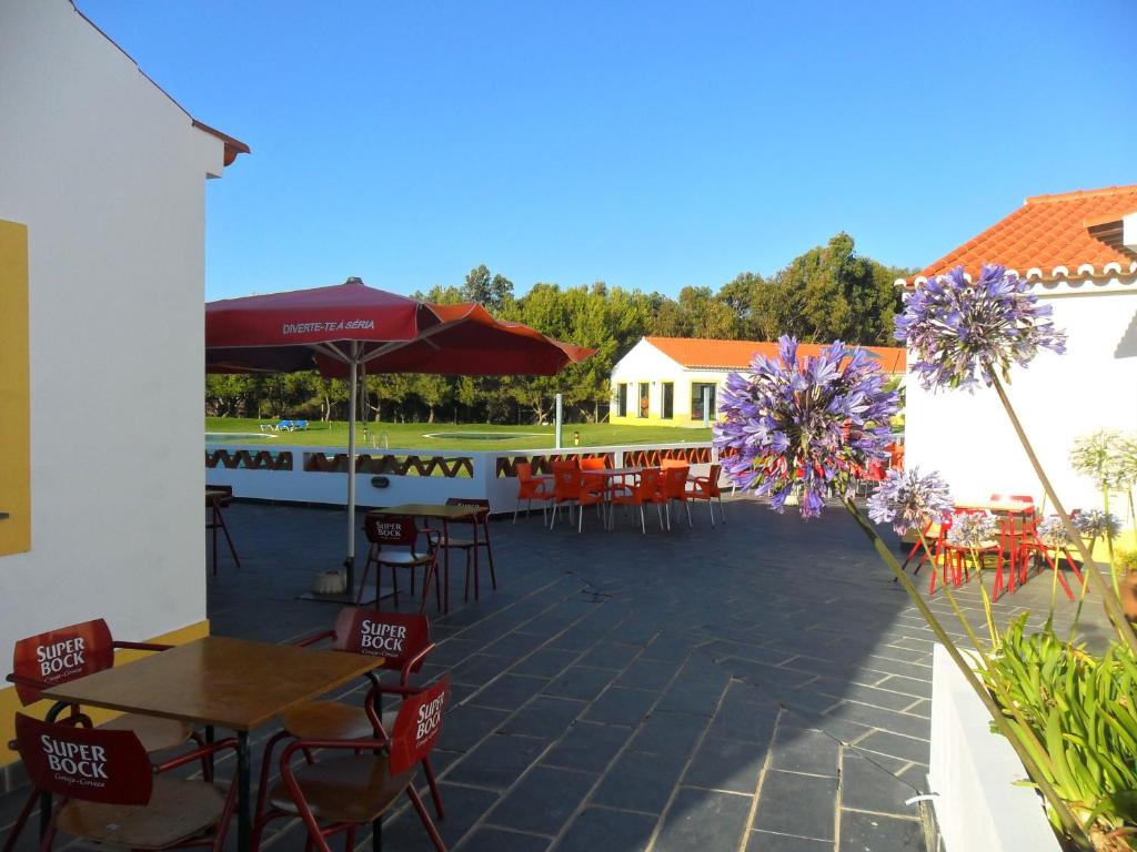 Restaurace v ubytování Monte Carvalhal da Rocha