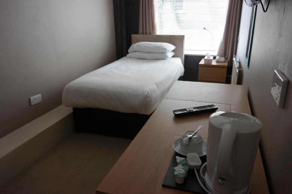 Hotel Celebrity Bournemouth East Cliff by Villare hotels - Single Room