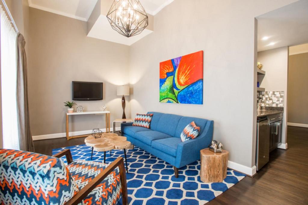 Magnolia Hotel Omaha - 