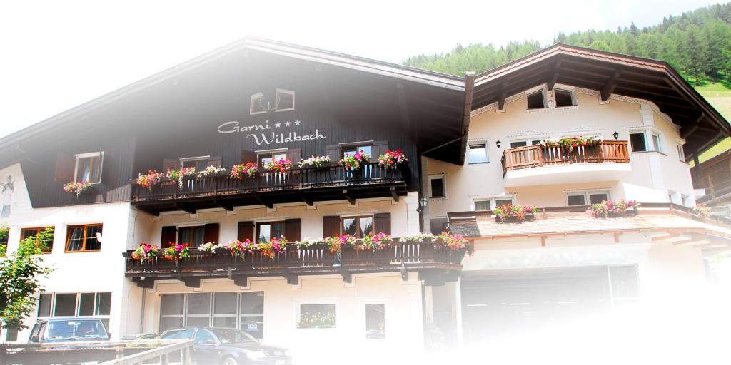 Budynek, w którym mieści się hotel