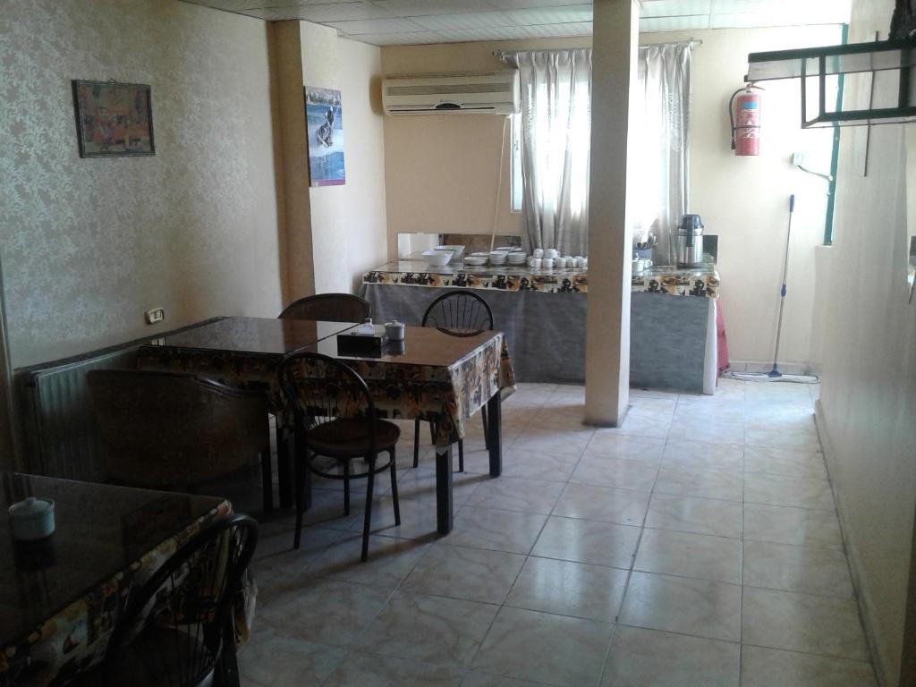 Kuchyň nebo kuchyňský kout v ubytování Petra Gate Hotel