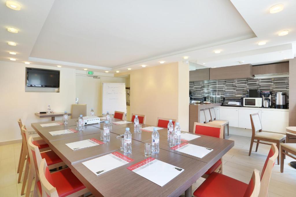 Le Grand Hôtel de Normandie - Resim 36