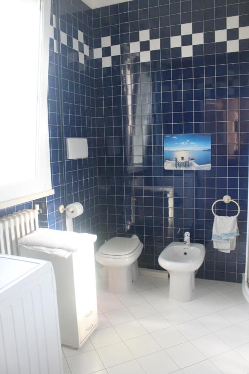 A bathroom at Fiore delle Valli