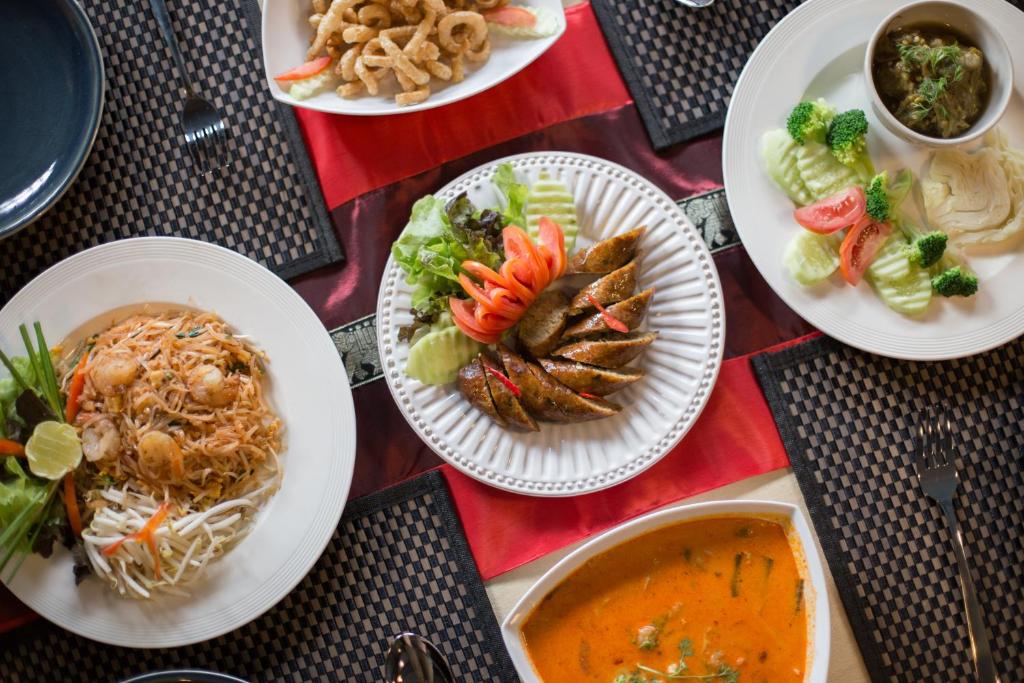 Night Bazaar Inn - Resim 32