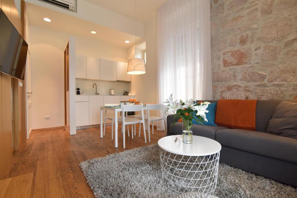 The Bridge Luxury Apartments - 16