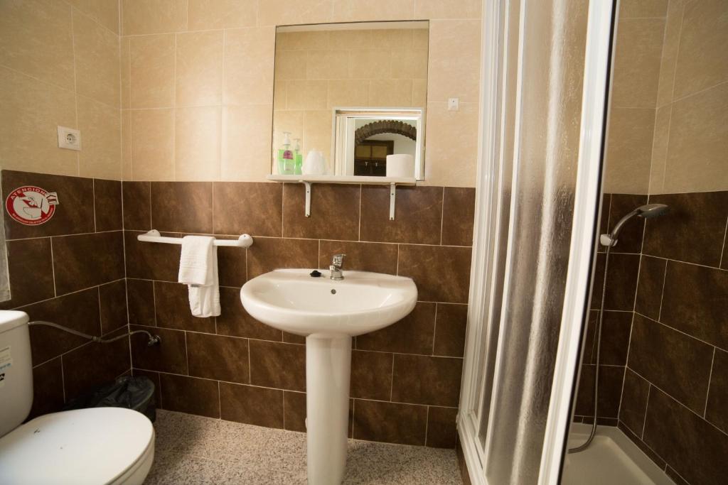 Kúpeľňa v ubytovaní Hospedaje Lisboa Algeciras