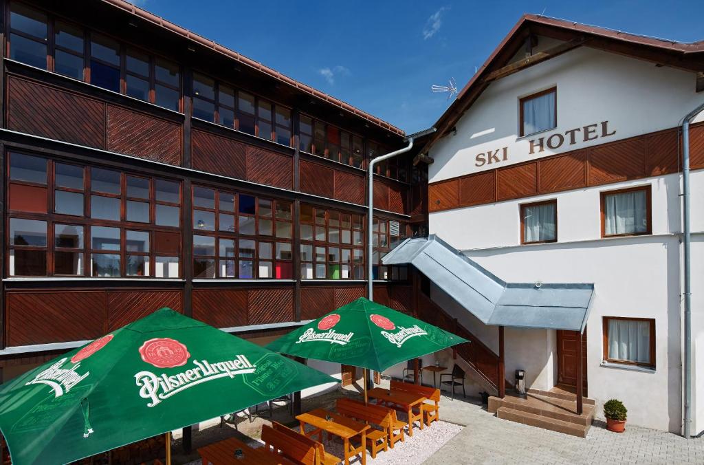 Budova, kde se hotel nachází