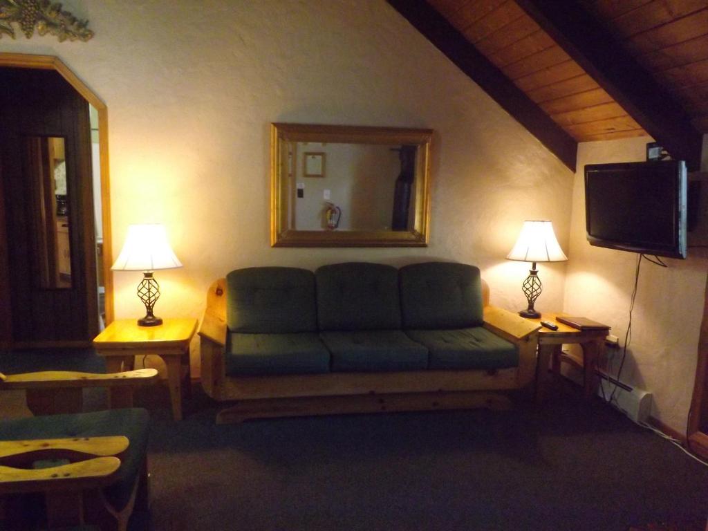 Arizona Mountain Inn & Cabins - 17 号阁楼酒店（仅限成人）