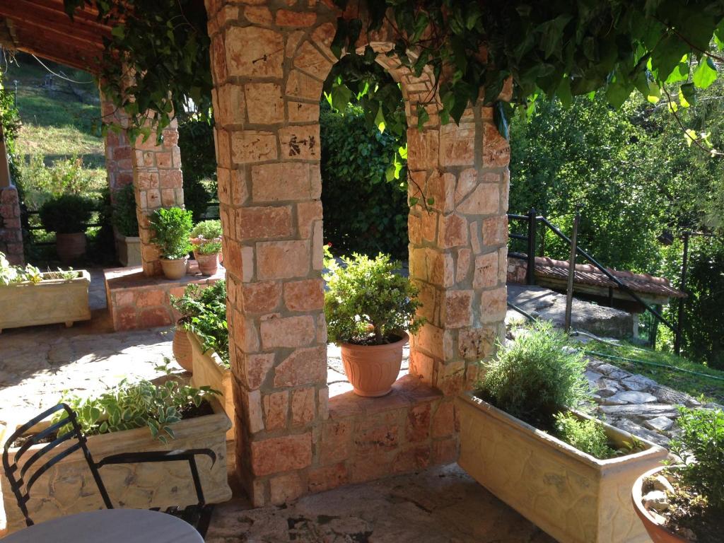 Zahrada ubytování Aphrodite's Inn Kalavrita