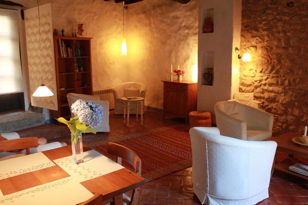 Posedenie v ubytovaní Casa Rural Hosteria Cantarranas