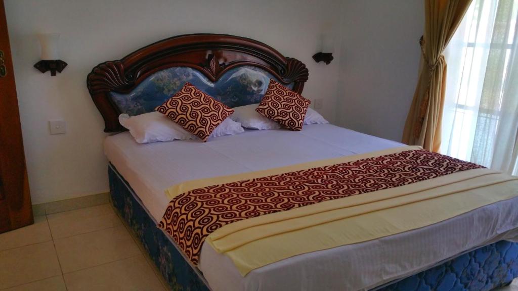 Holiday Fashion Inn - 19