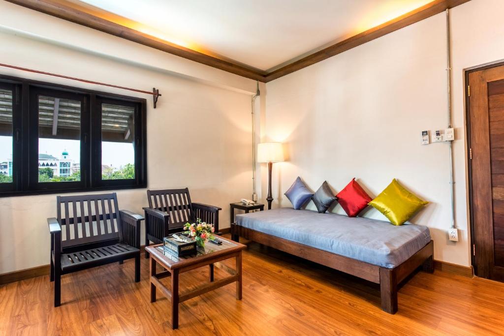 Night Bazaar Inn - Resim 22