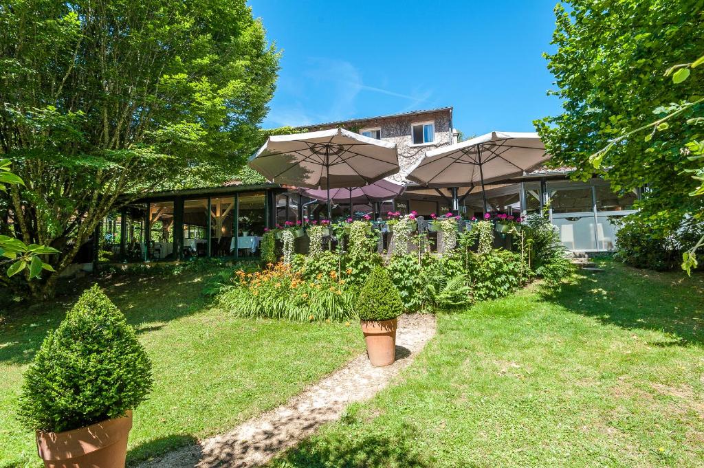 Zahrada ubytování Logis Hotel - Restaurant Le Relais de Comodoliac