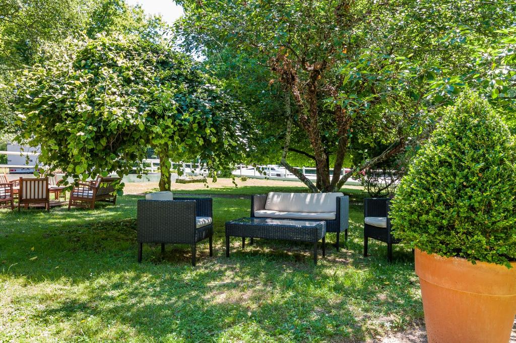 Zahrada ubytování Logis Hotel - Restaurant Le Relais de Comodoliac