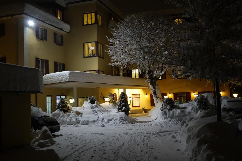 Gasthof Goldener Fisch v zimě