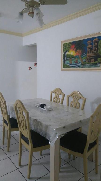  Apartamento Guarujá
