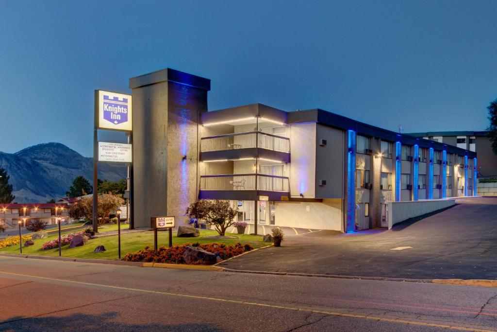 Nespecifikovaný výhled na hory nebo výhled na hory při pohledu z hotelu