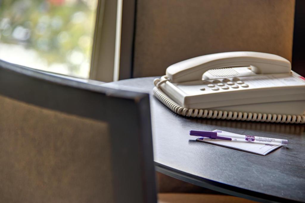 Knights Inn Kamloops - Resim 41