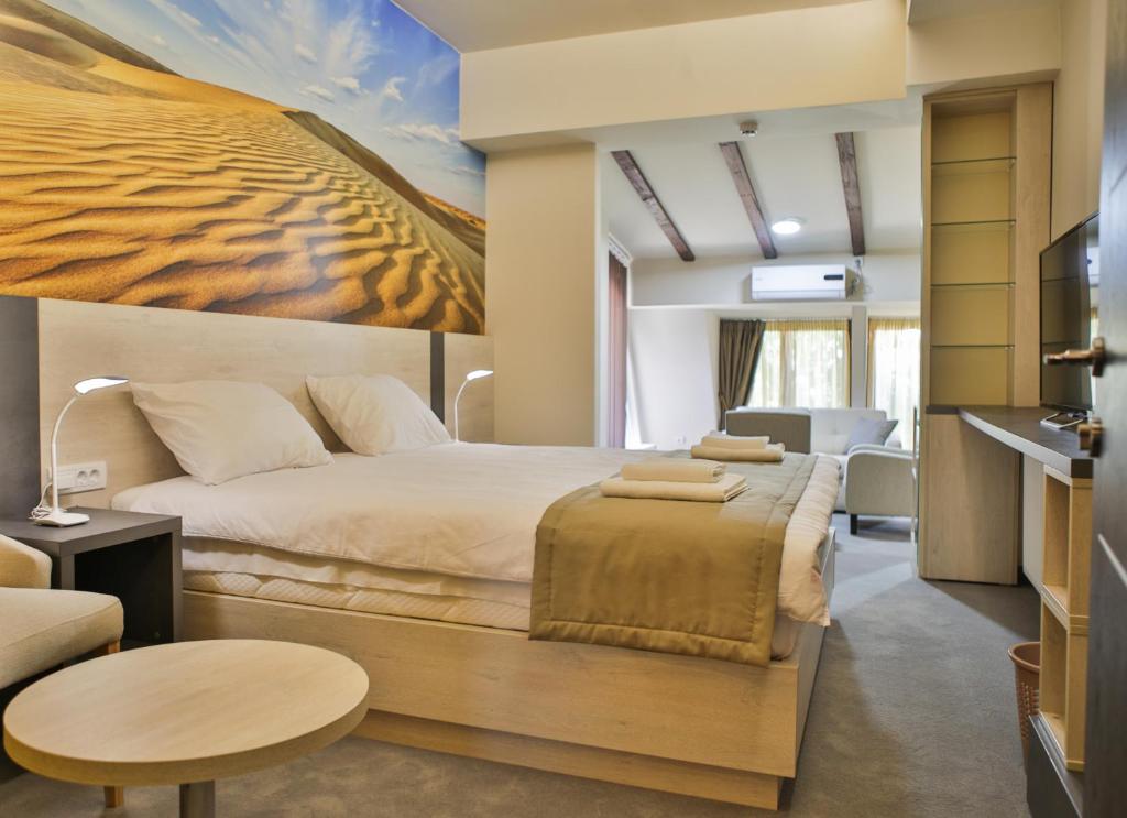 Harmony Bed and Breakfast - Deluxe Double Room With Extra Bed