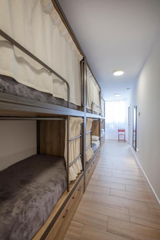 Winederful Hostel & Café - 8