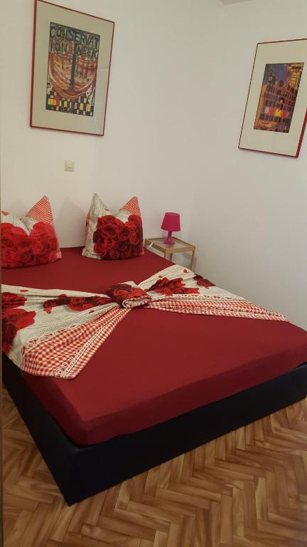 Posteľ alebo postele v izbe v ubytovaní Apartments Megi