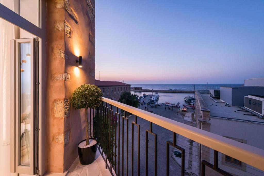 A balcony or terrace at Madonna del Mare