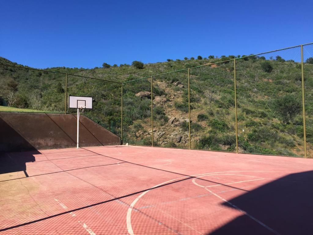 Tenis a/nebo squash v ubytování Lovely family Apartment in Cabonegro, Bella Vista nebo okolí