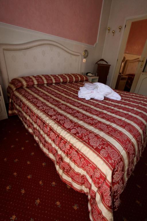 Hotel Vienna Ostenda e Ristorante il Danubio