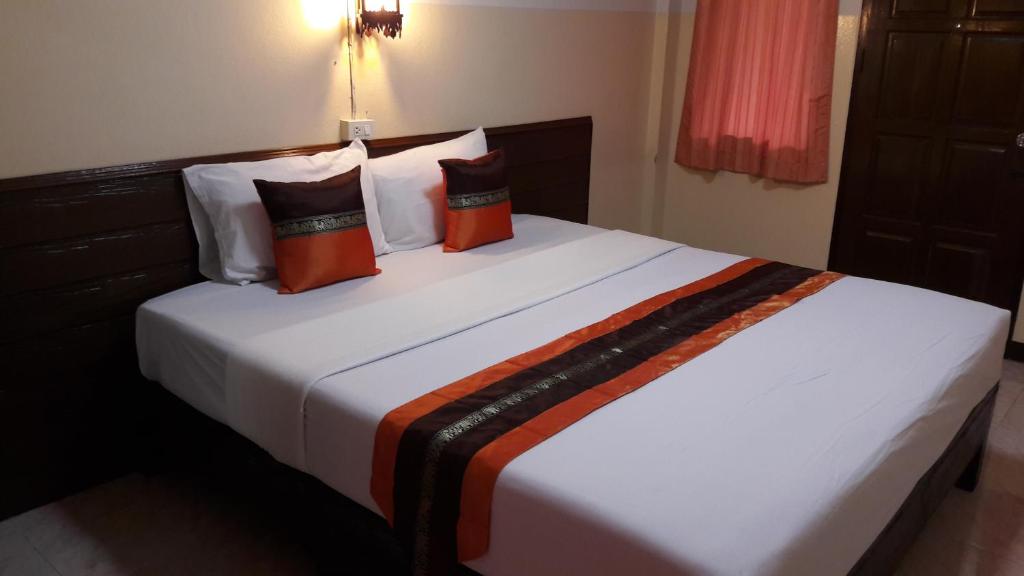 Lanna Thai Guesthouse - Standard Double Or Twin Room With Aircon