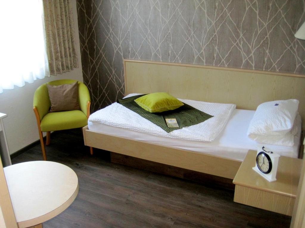 Wellness-Gasthof-Cafe Nuhnetal - Single Room