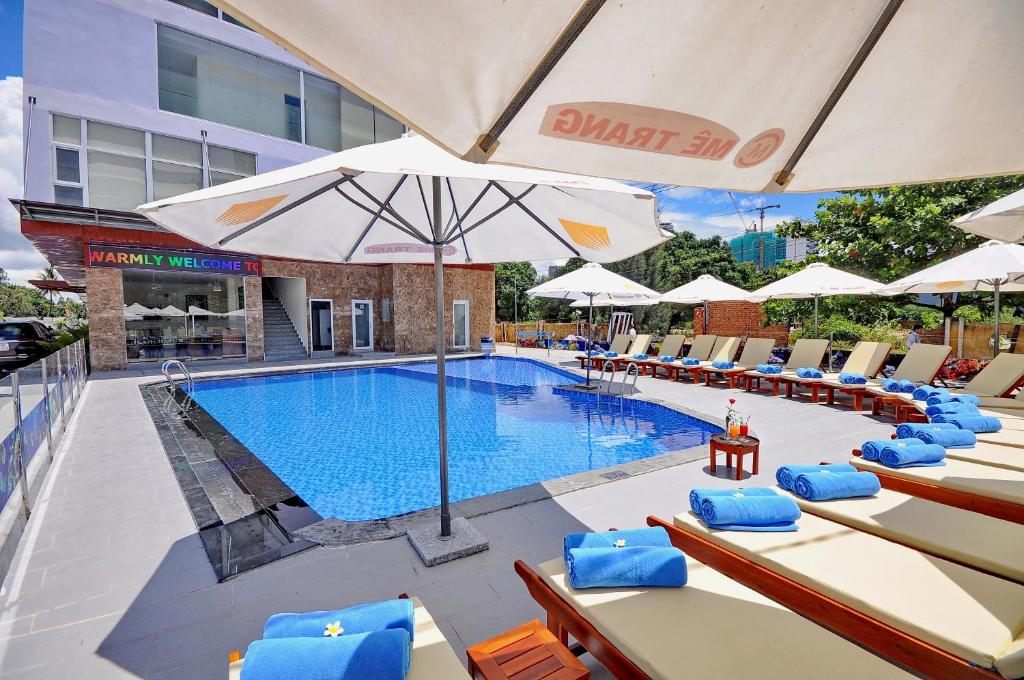 Bazén v ubytování Rigel Hotel nebo v jeho okolí