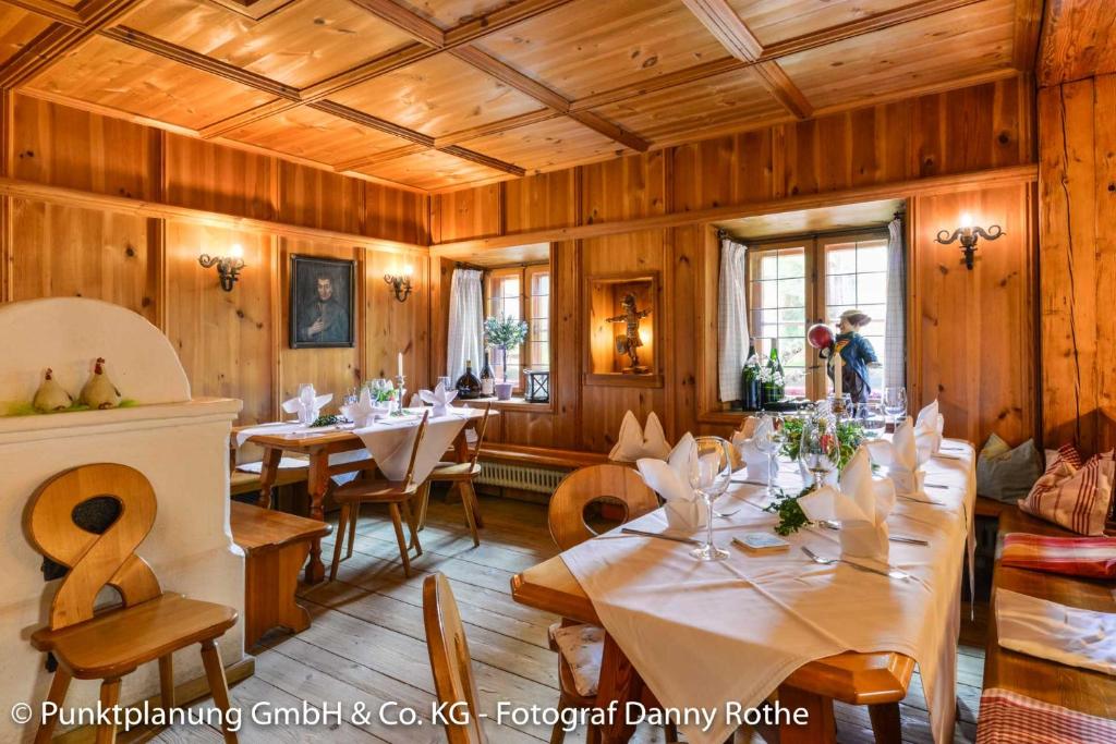Posezení v ubytování Hotel Oberwirt