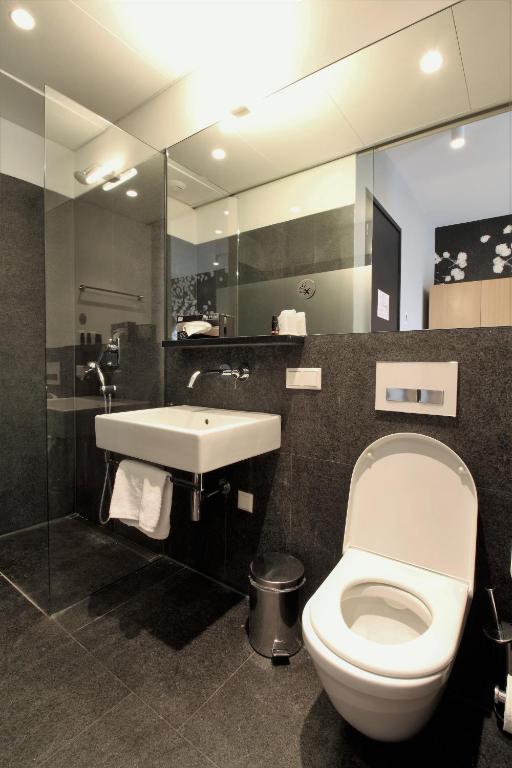 The Bank Hotel - Resim 39