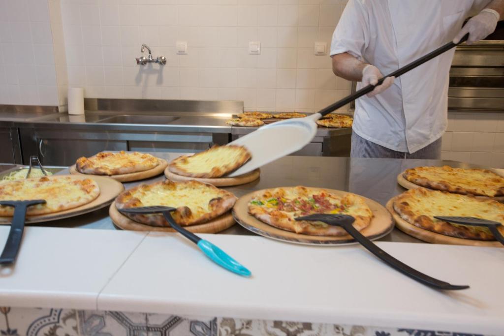 Jídlo v hotelu nebo okolí