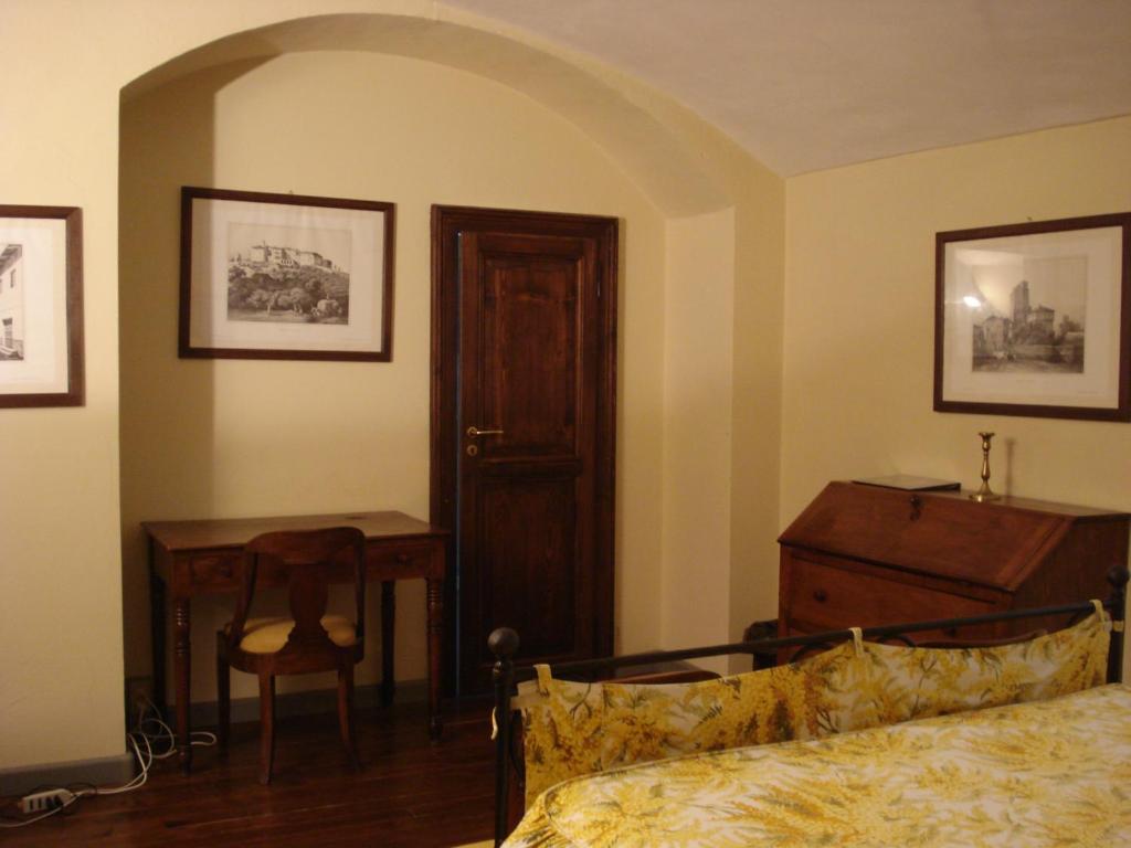 Postel nebo postele na pokoji v ubytování Santuario di Oropa