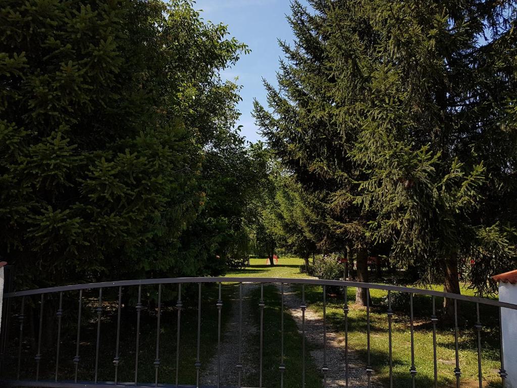 Zahrada ubytování Fertődi Kúria Vendégház