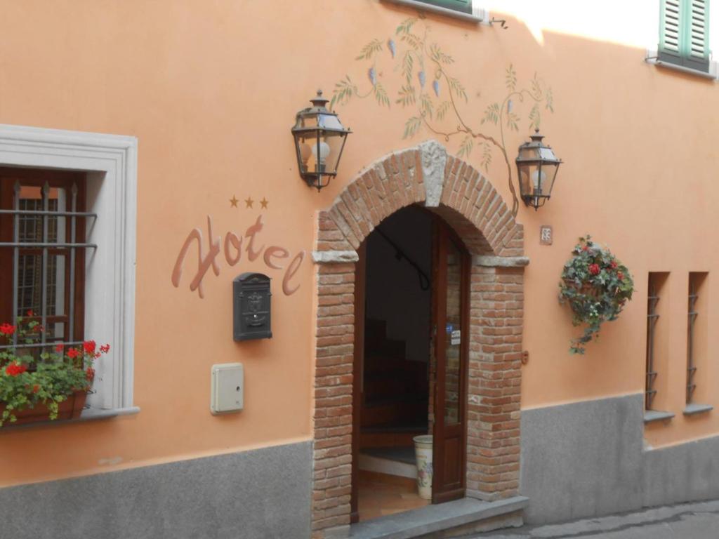 Fotografie z fotogalerie ubytování Il Portico v destinaci Carrosio