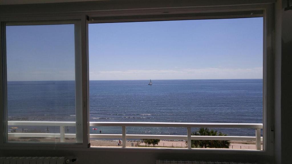 A general sea view or a sea view taken from Az apartmant