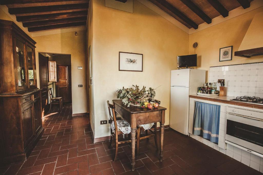 Kuchyň nebo kuchyňský kout v ubytování Agriturismo Zampugna