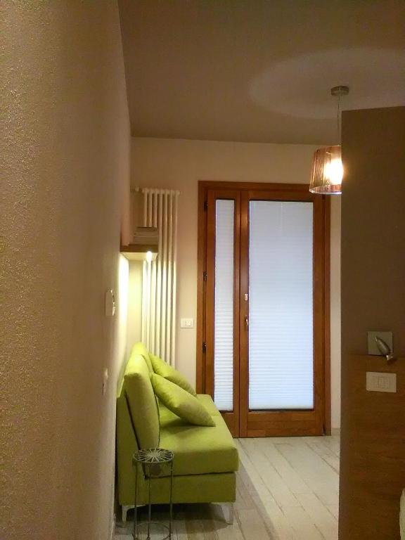 A seating area at Casa vacanze Scurò - Isnello
